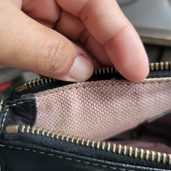 Dooney Bourke Black Genuine Pebbled Leather Shoulder Bag - Picture 13 of 16